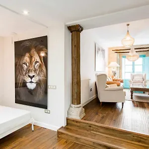 Revitalized In Historical Building Gerona